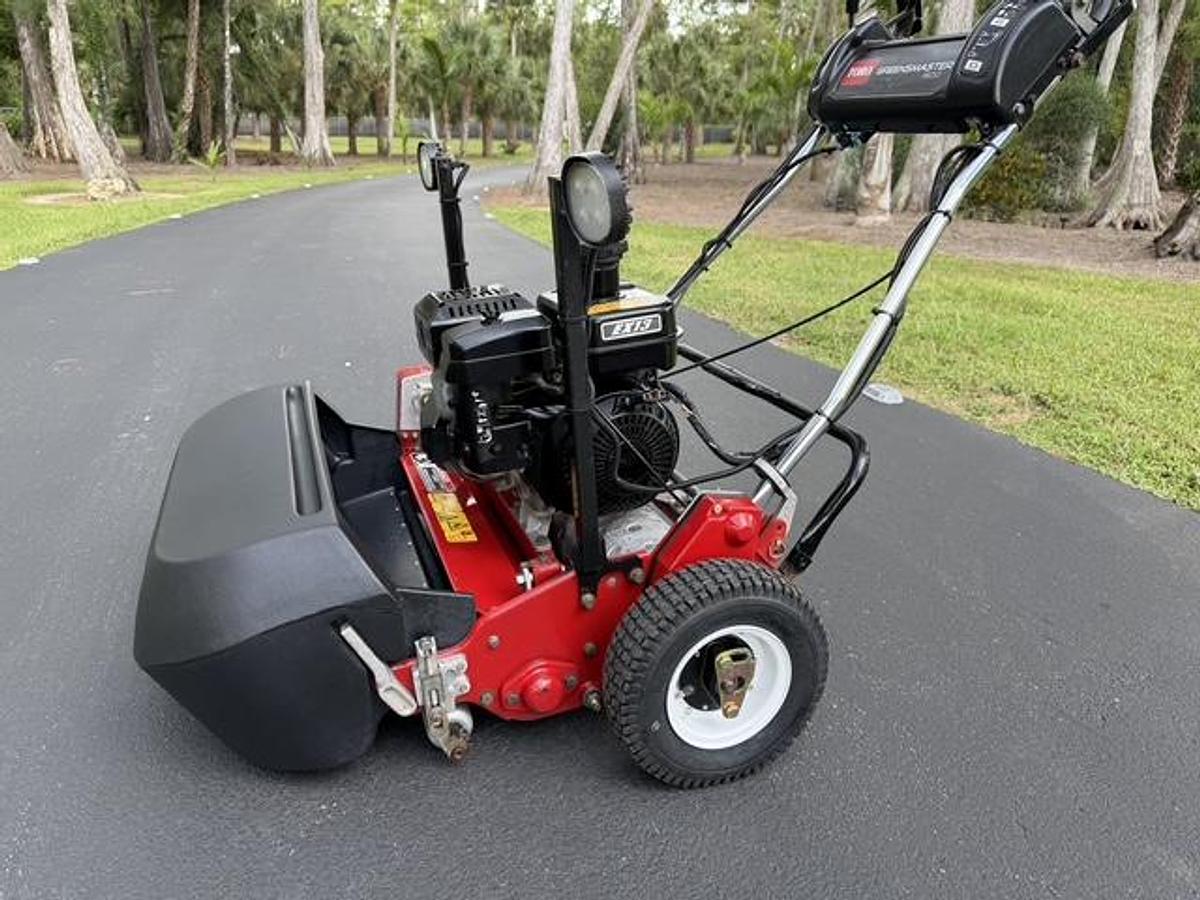 Used 2018 Toro Greensmaster 1600 Model 04056