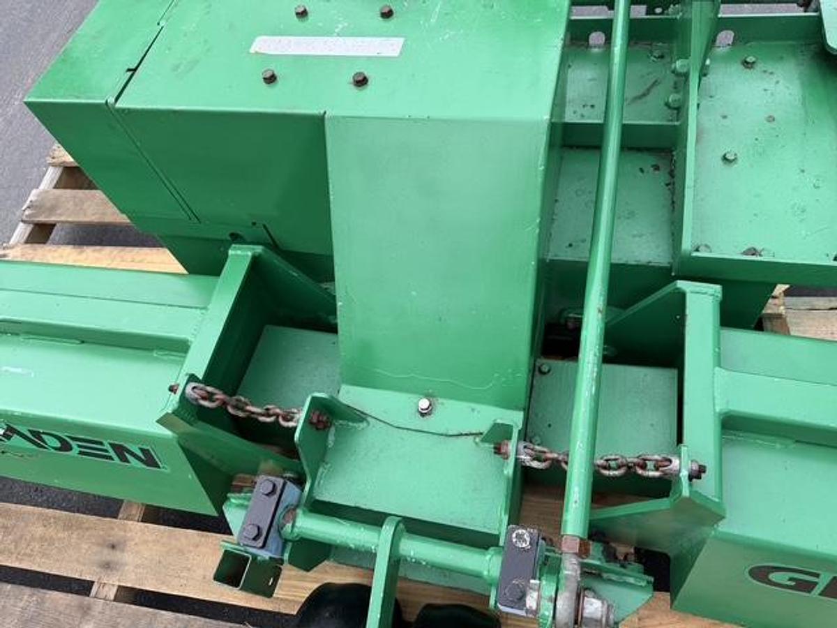 Used 2009 Graden Swing Wing SW04