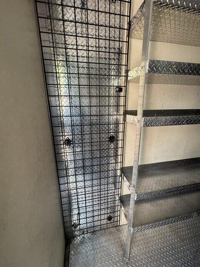 Used 2015 HINO with Truck Body