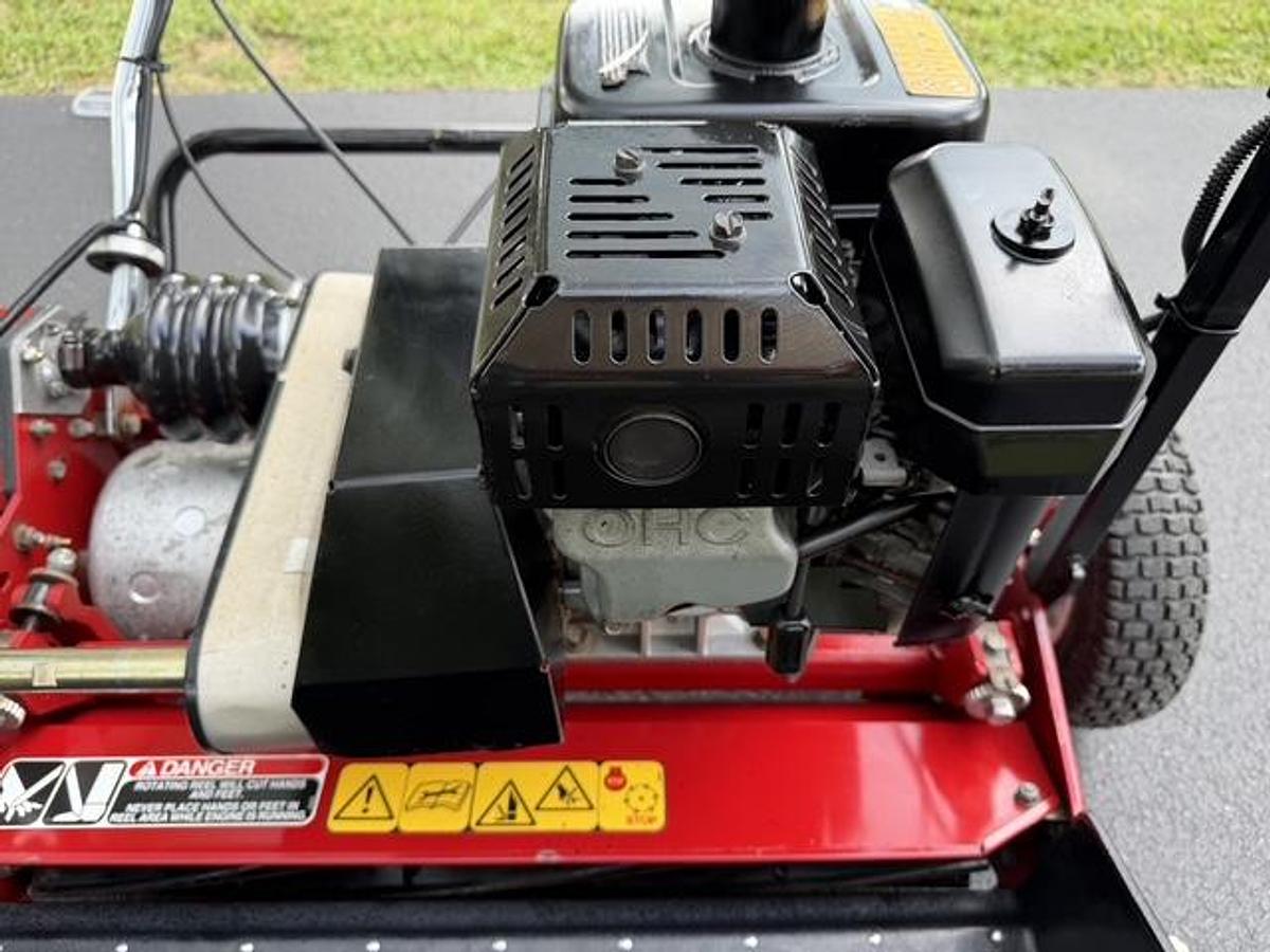 Used 2018 Toro Greensmaster 1600 Model 04056