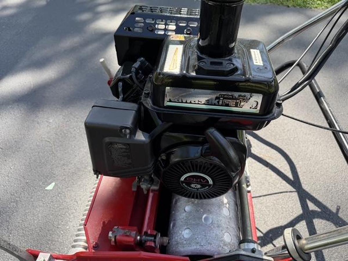 Used 2010 Toro Greensmaster 1600