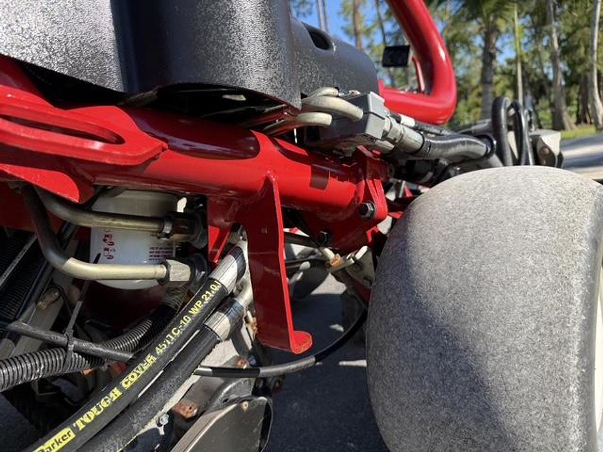 Used 2019 Toro Greensmaster 3300 Triflex