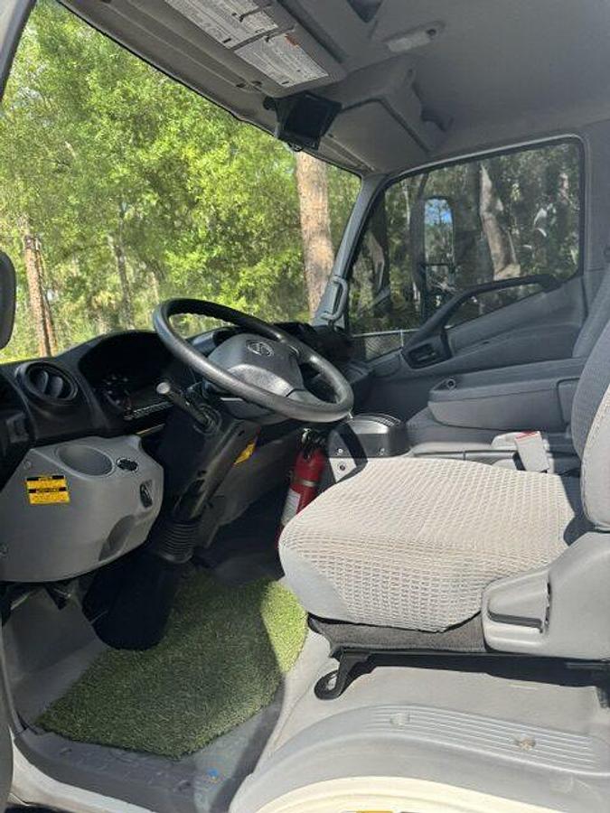 Used 2015 HINO with Truck Body
