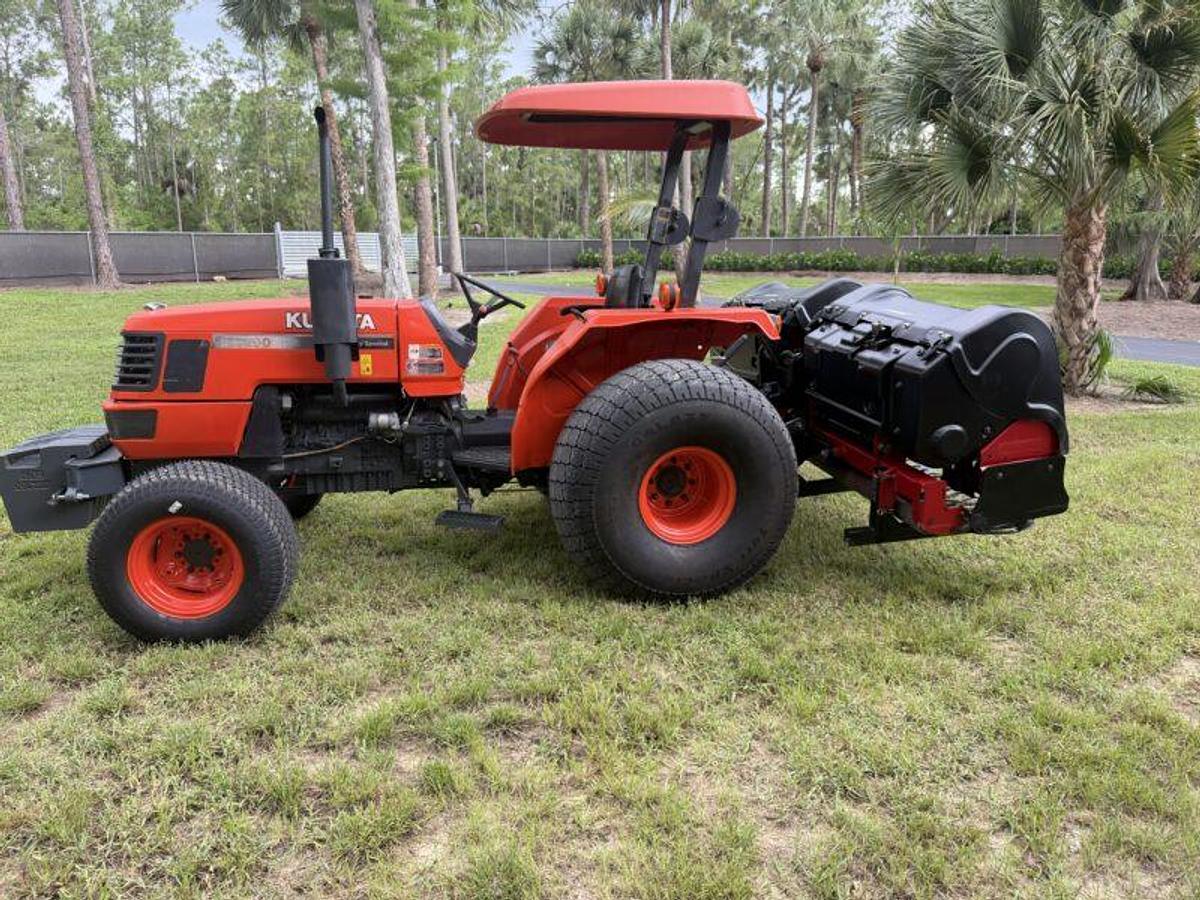Used 2017 Toro Pro-Core 1298 Model 09716