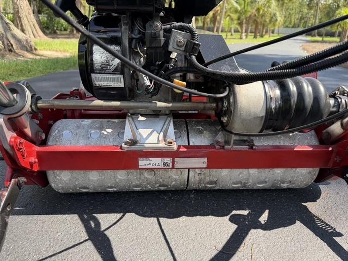 Used 2010 Toro Greensmaster 1600