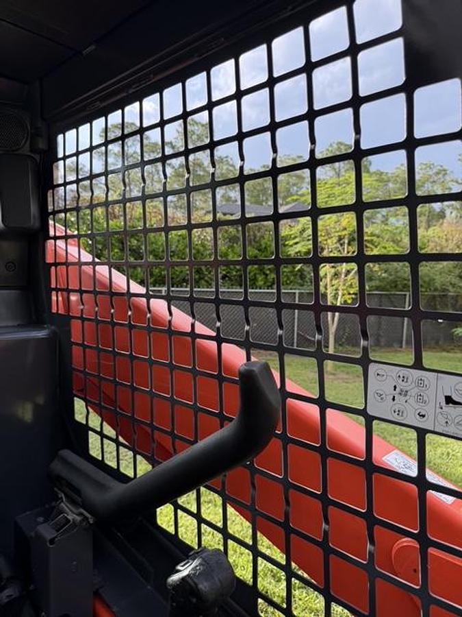 Used 2017 Kubota SSV75