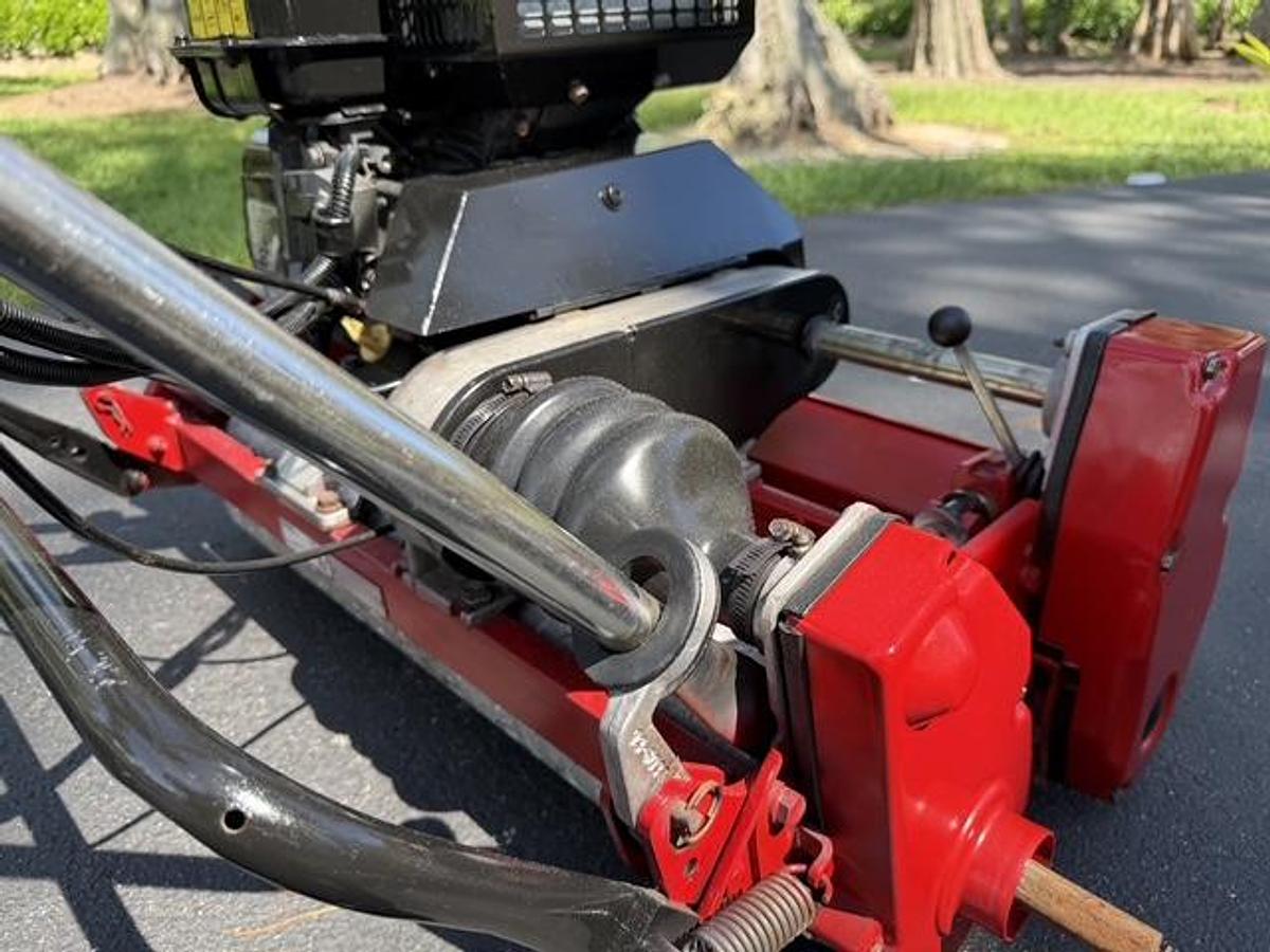 Used 2010 Toro Greensmaster 1600