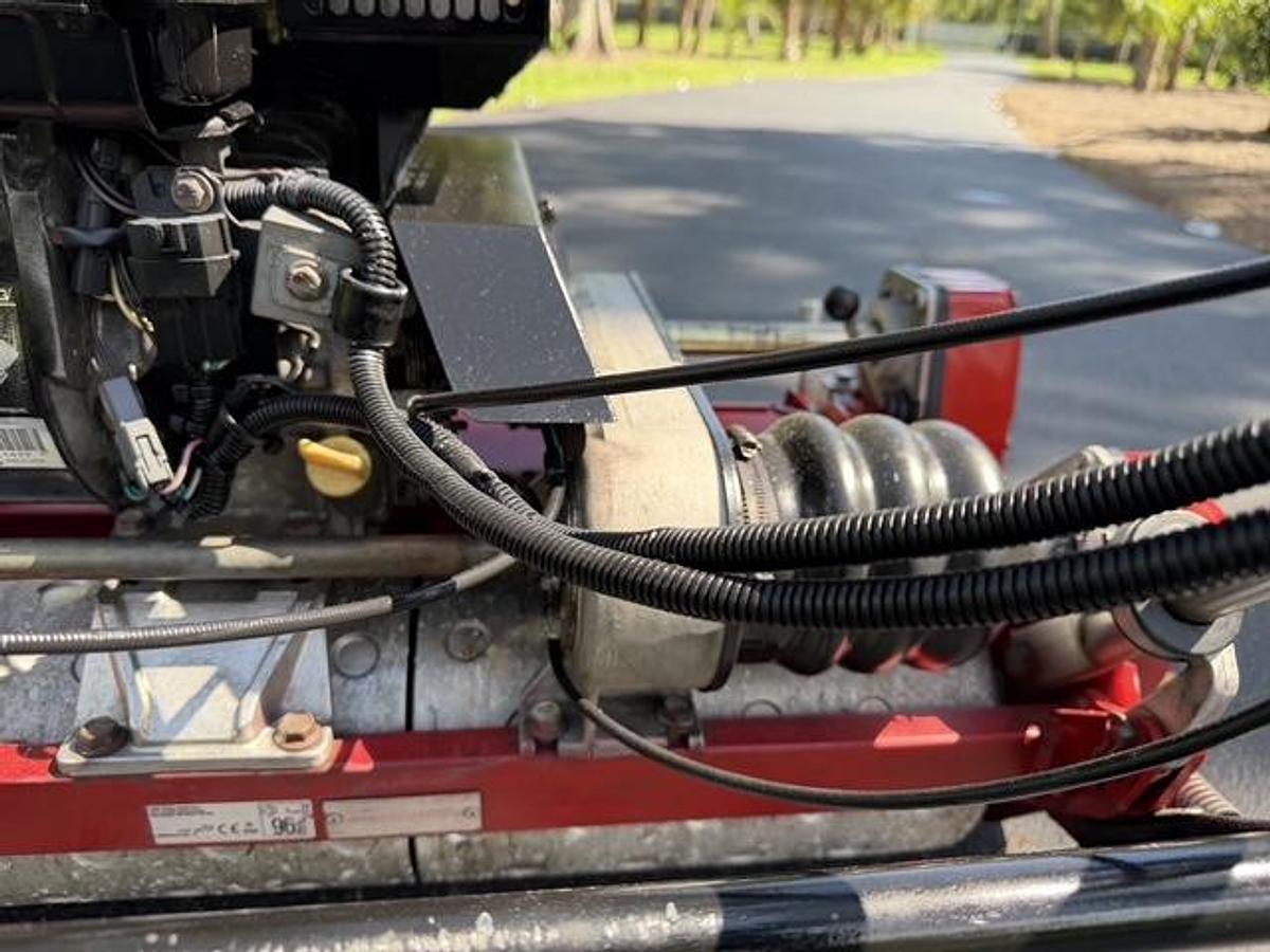 Used 2010 Toro Greensmaster 1600