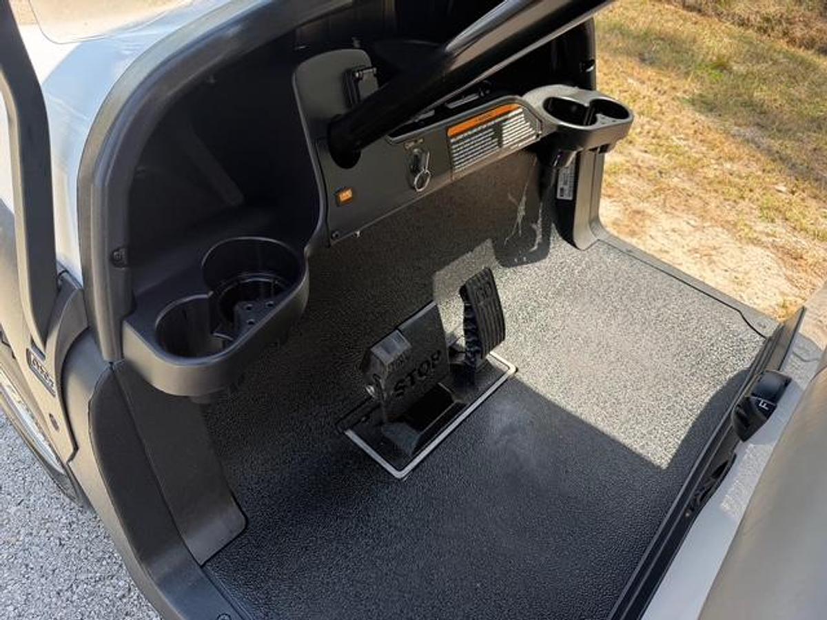 Used 2023 Club Car Tempo Connect Electric ERIC 2