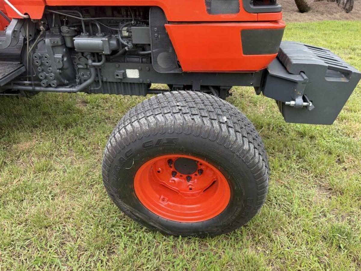 Used 2017 Toro Pro-Core 1298 Model 09716