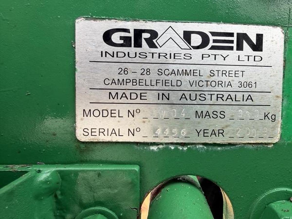 Used 2009 Graden Swing Wing SW04