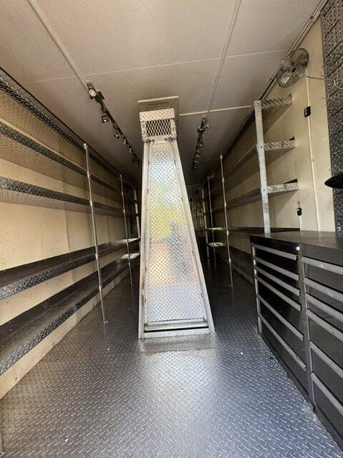 Used 2015 HINO with Truck Body
