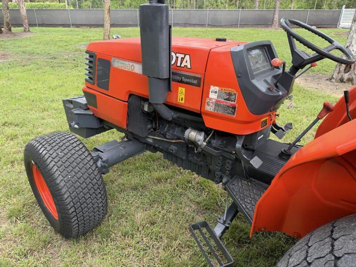 Used 2017 Toro Pro-Core 1298 Model 09716