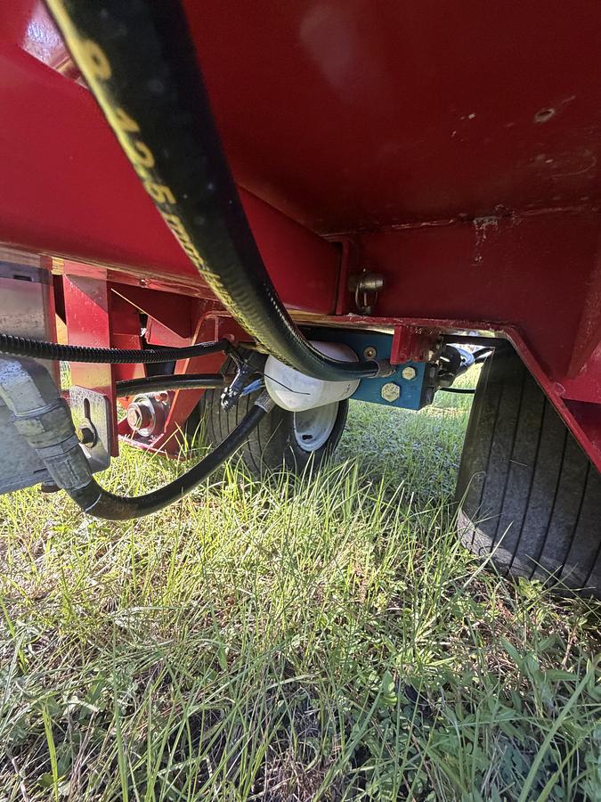 Used 2019 Toro Topdresser 2500