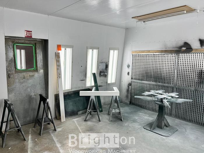Used Kremlin Paint system and spray booth #BM2620