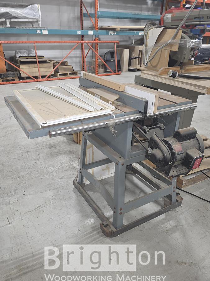 Used Delta 34-444 used cabinet saw #BBM2796