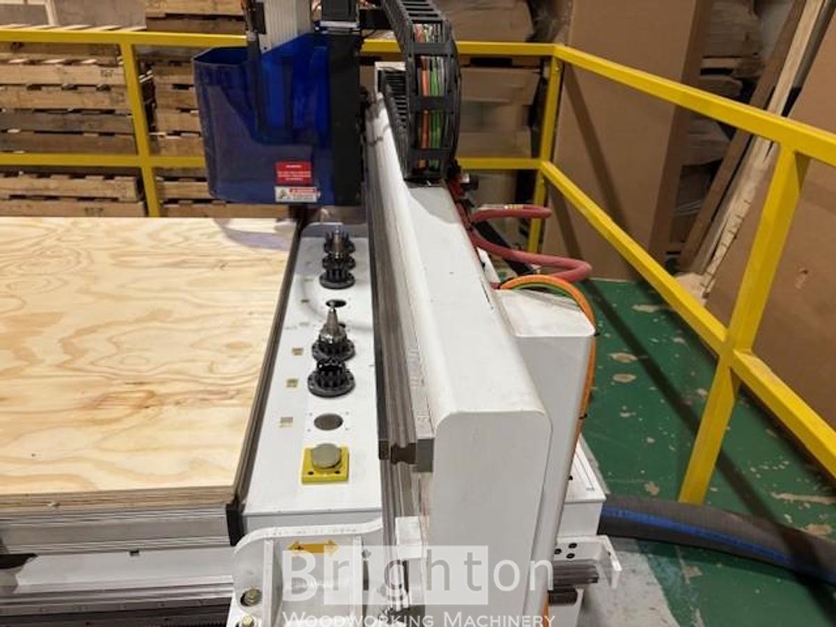 Used 2011 Thermwood CS43 used 4 x8 fat table, nesting cnc machine #BBM2783