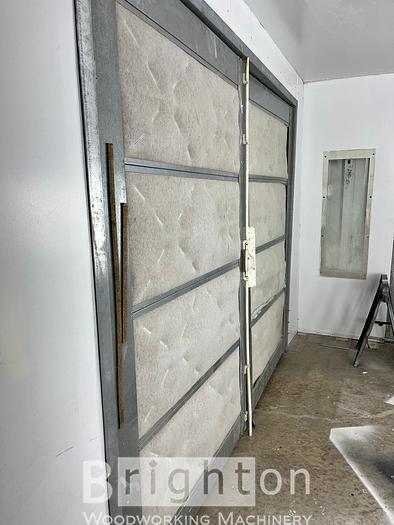 Used Kremlin Paint system and spray booth #BM2620