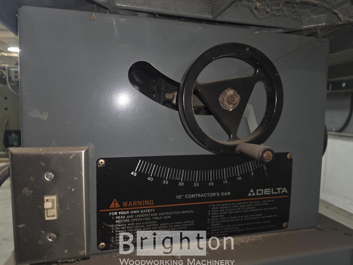 Used Delta 34-444 used cabinet saw #BBM2796
