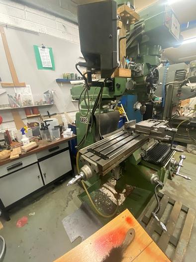Used Microcut 837 Manual Turret Milling Machine