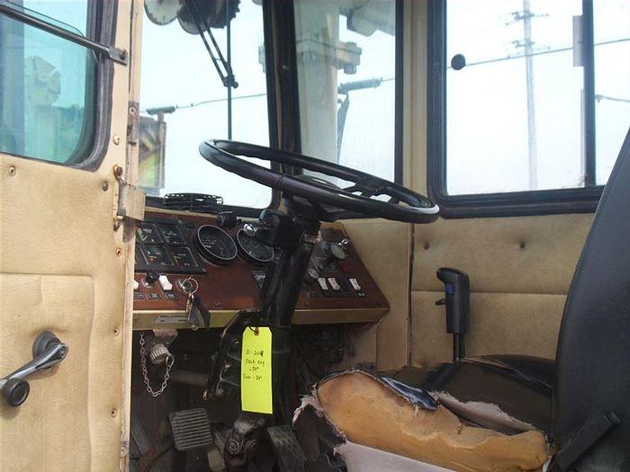 Used 2002 Ingersoll-Rand T4W DH Drill Rig