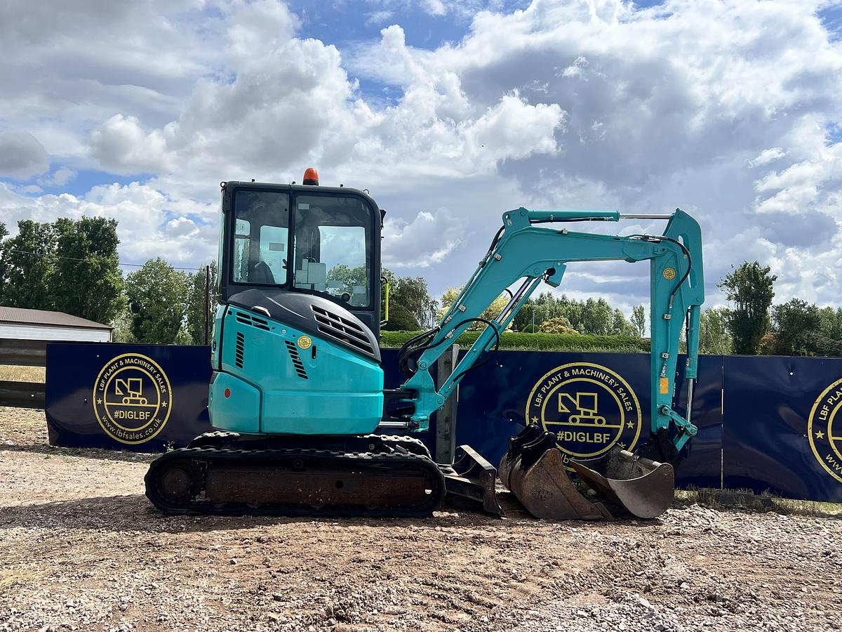 Used 2016 KOBELCO SK28SR-6E