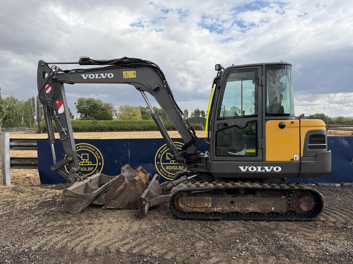 Used 2017 VOLVO EC55C