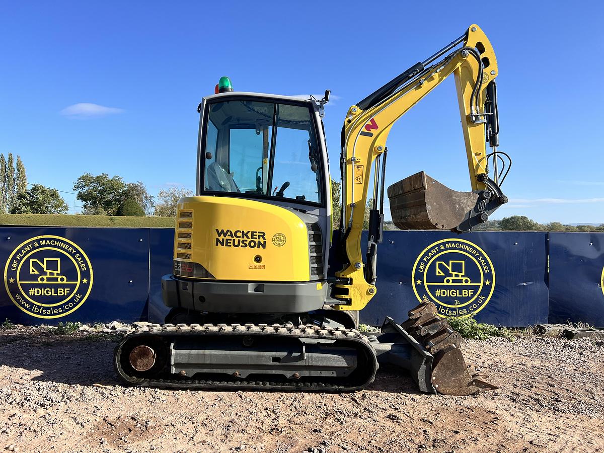 Used 2022 WACKER NEUSON EZ26