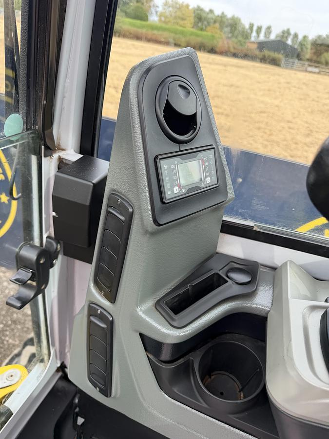 Used 2023 WACKER NEUSON EZ26-2