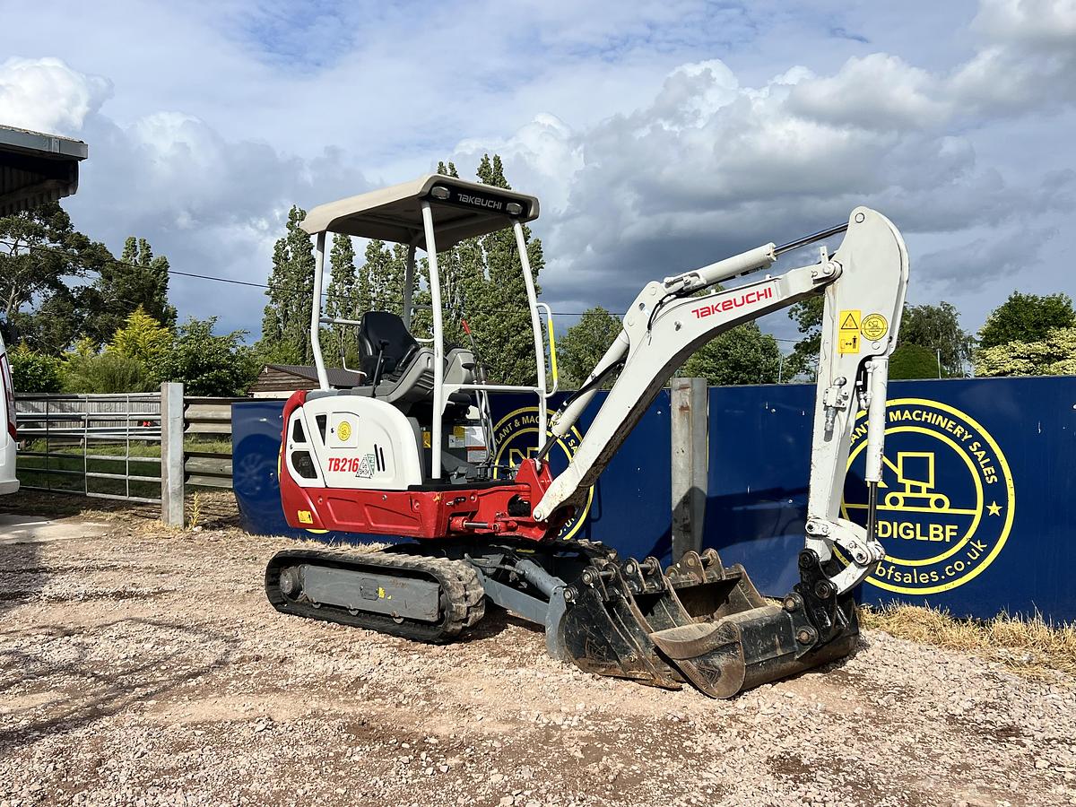 Used 2022 TAKEUCHI TB216