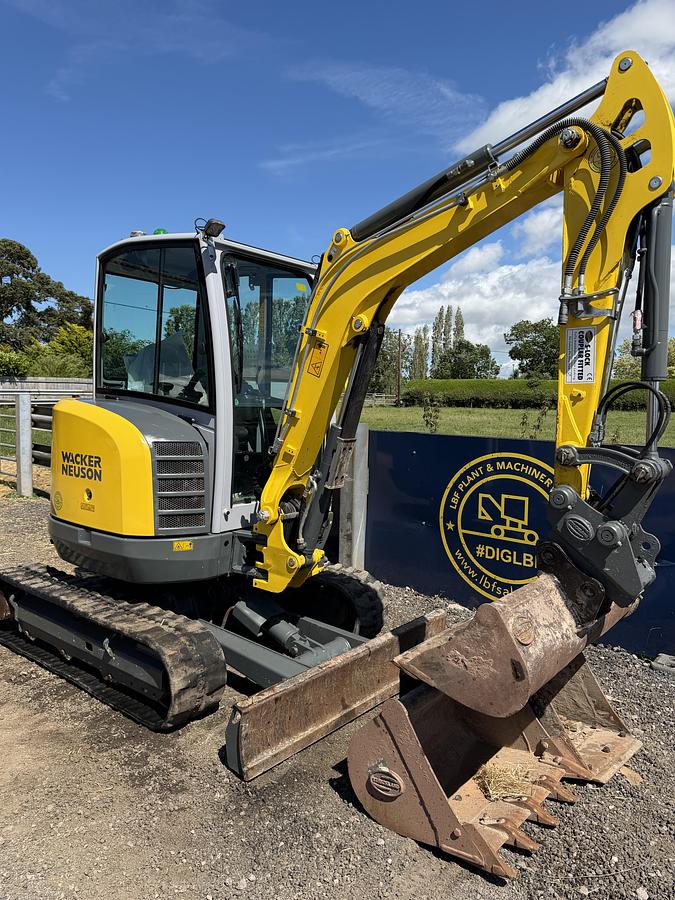 Used 2023 WACKER NEUSON EZ26
