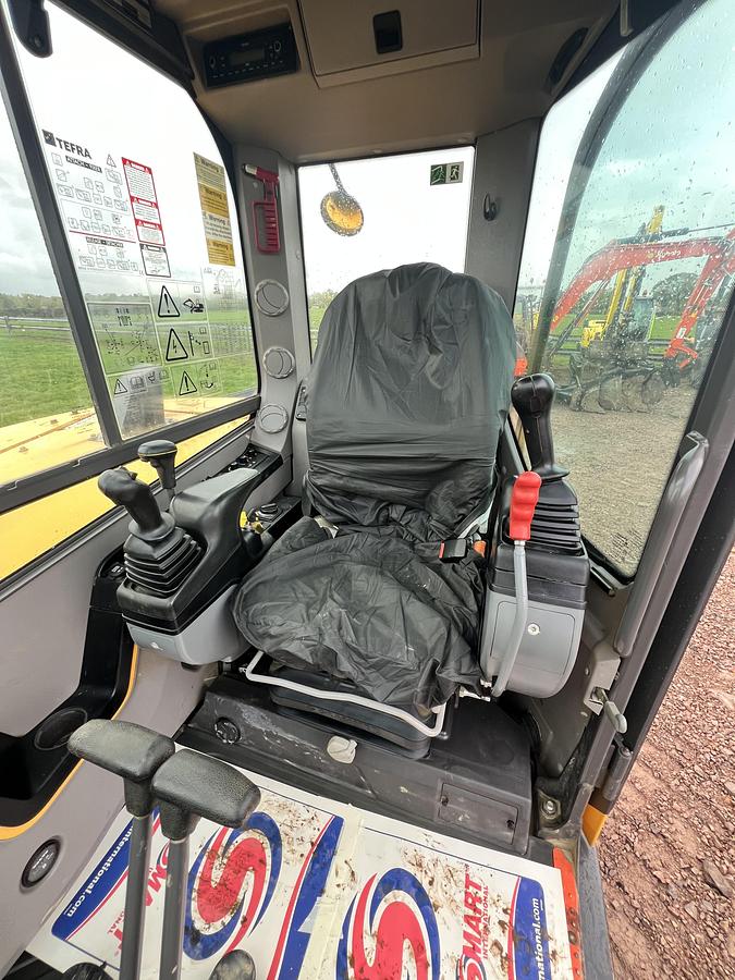 Used 2020 VOLVO ECR88D PRO