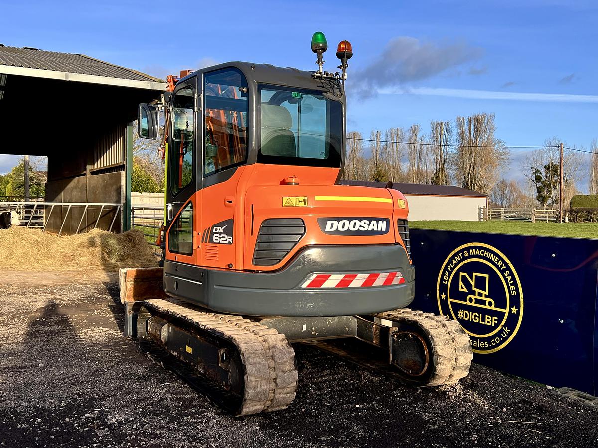 Used 2022 DOOSAN DX62R-3
