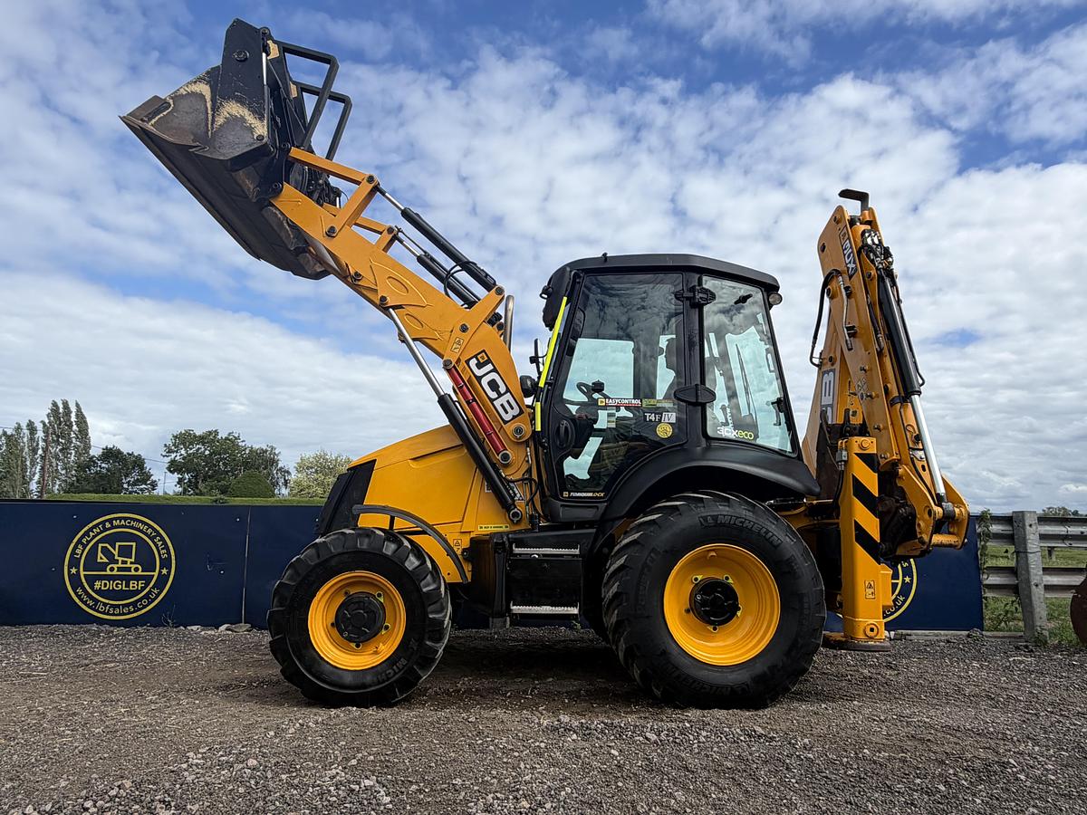 Used 2021 JCB 3CX SITE MASTER PRO