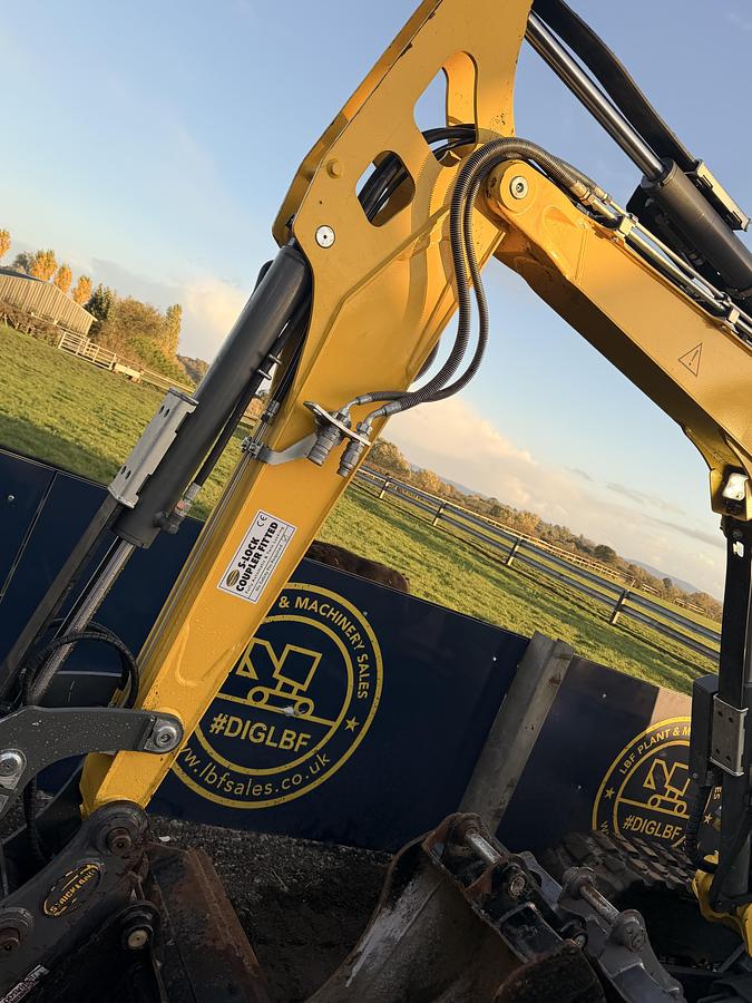 Used 2025 WACKER NEUSON EZ50