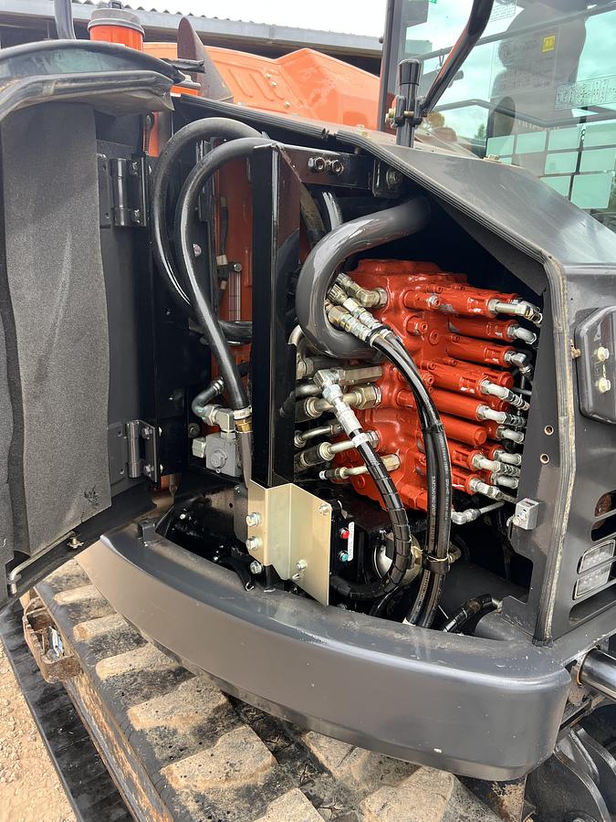 Used 2021 HITACHI ZX85USB-6