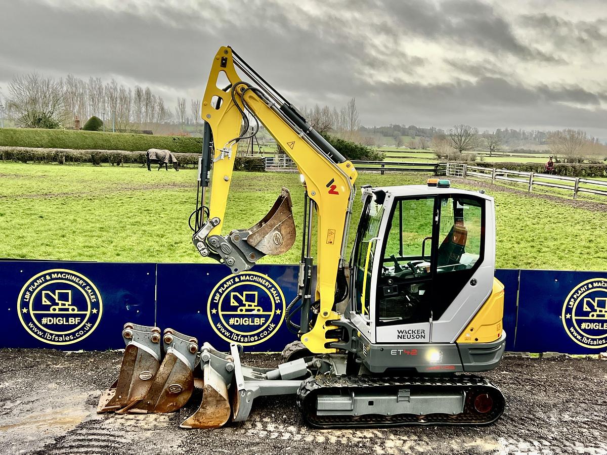 Used 2022 WACKER NEUSON ET42 VDS