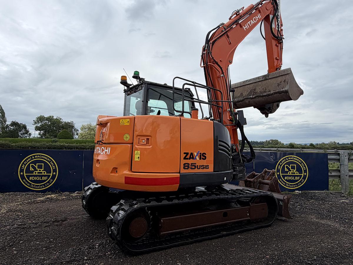 Used 2018 HITACHI ZX85USB-5