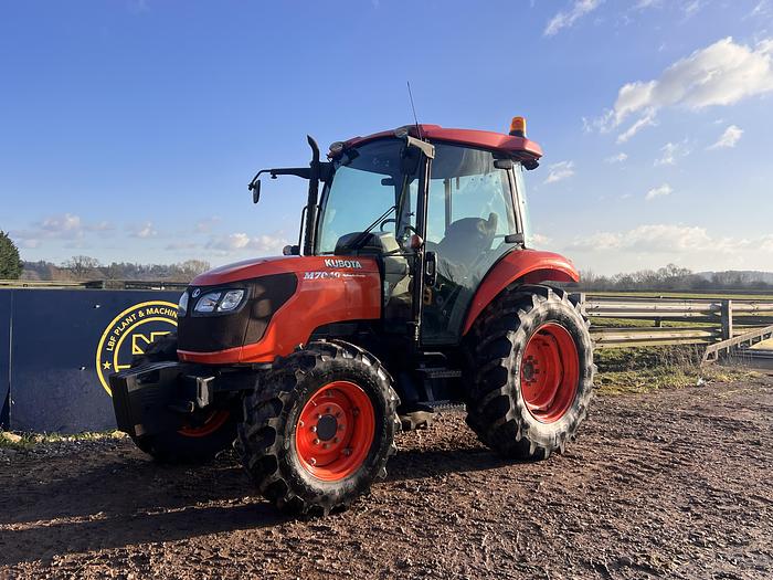 Used KUBOTA M7040
