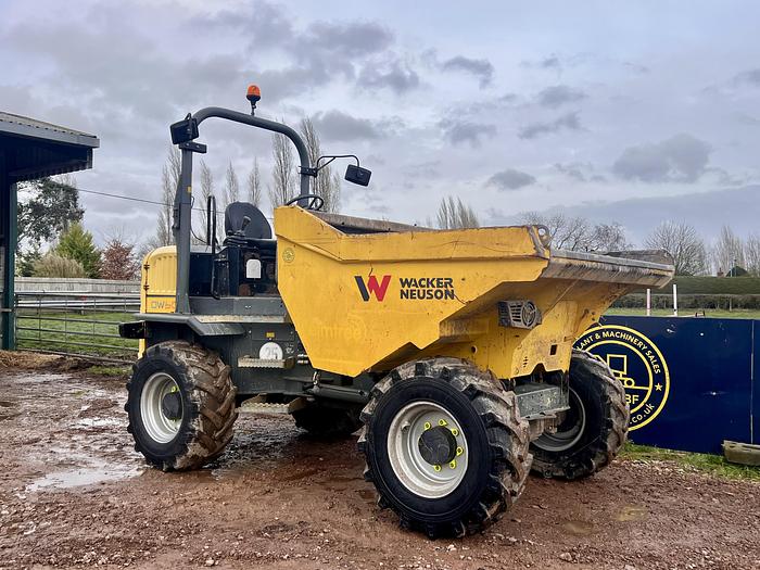 Used 2015 WACKER NEUSON DW60