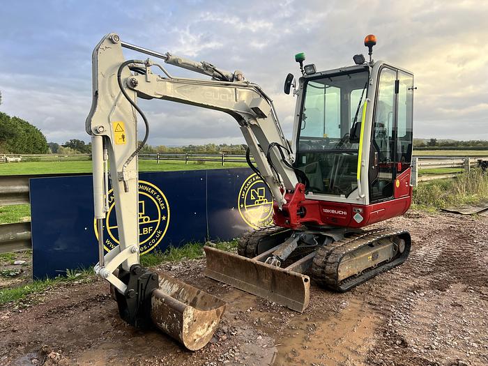 Used 2019 TAKEUCHI TB230