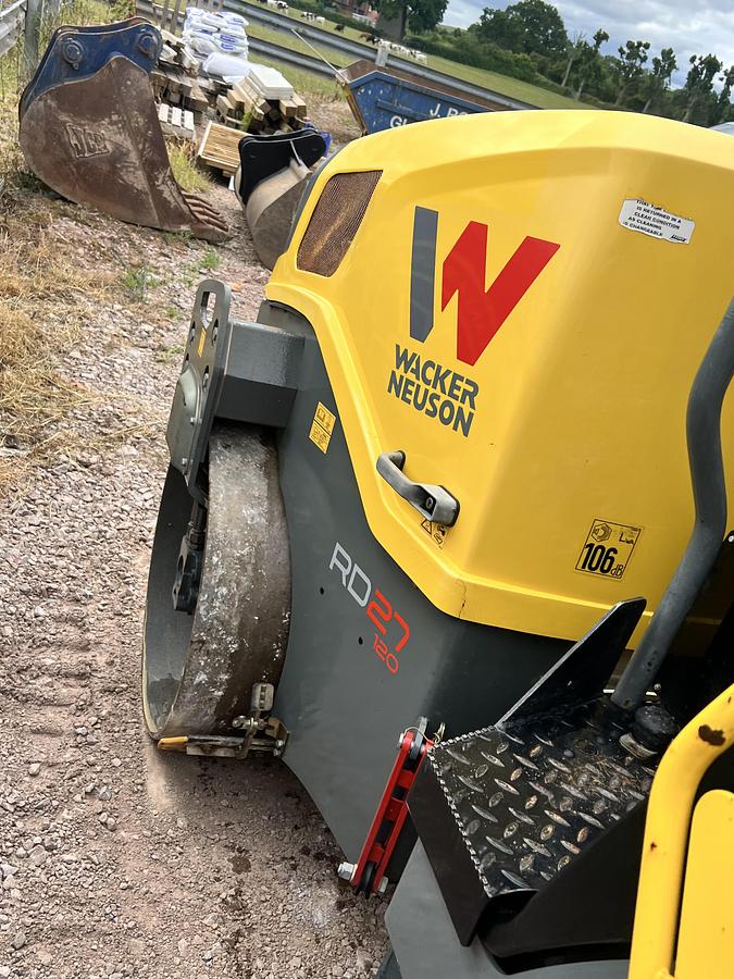 Used 2020 WACKER NEUSON RD27