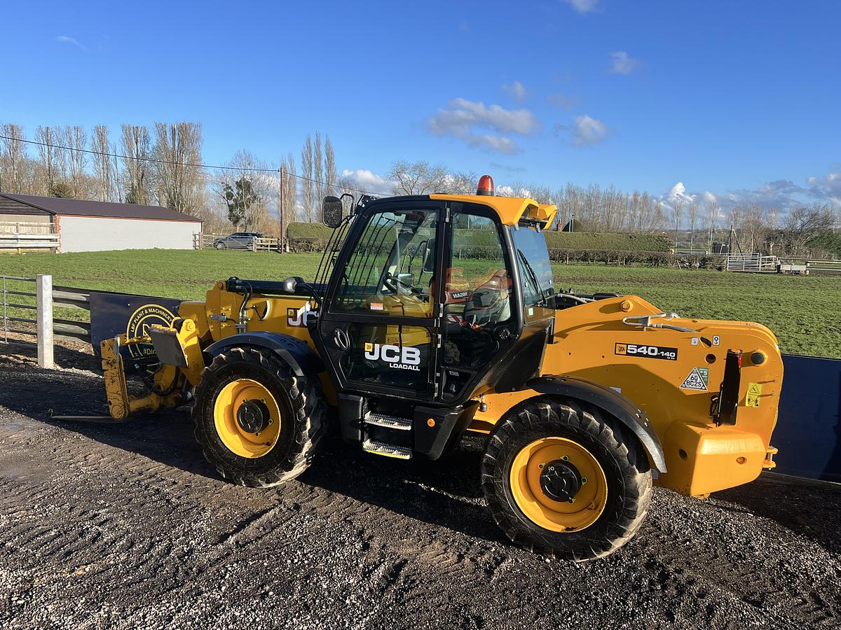 Used 2021 JCB 540-140