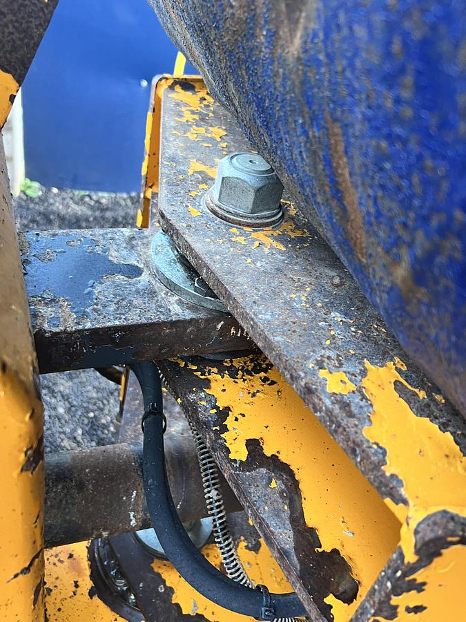 Used 2016 THWAITES 9 tonne dumper