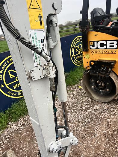 Used 2019 TAKEUCHI TB230