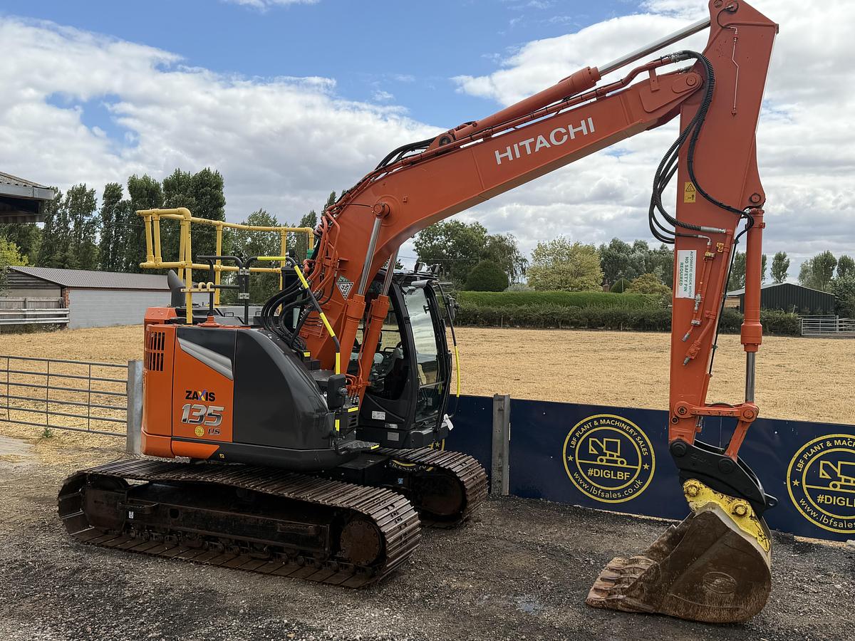 Used 2023 HITACHI ZAXIS ZX135USBL-7