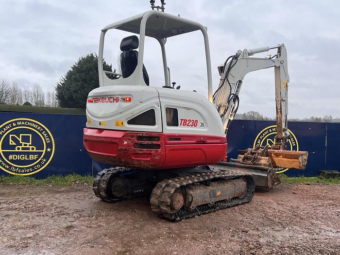 Used 2017 TAKEUCHI TB230