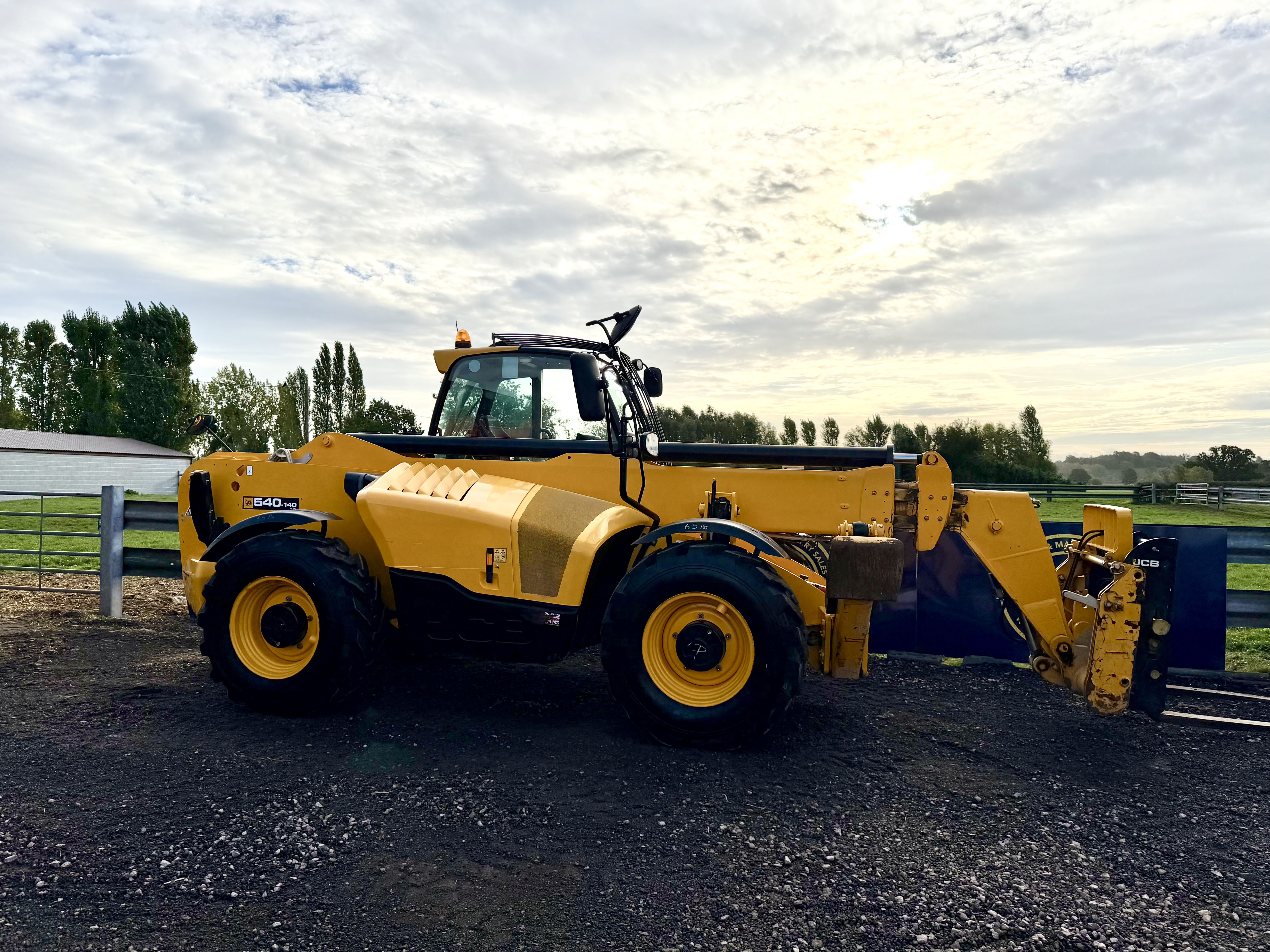 Used 2023 JCB 540-140