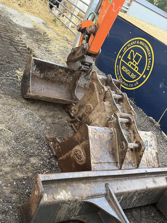 Used 2023 DOOSAN DX62R-3