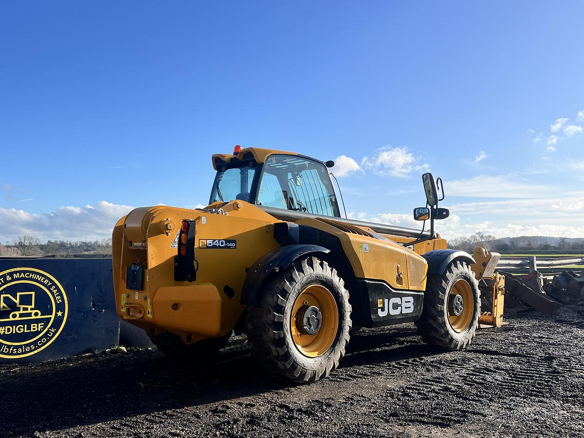 Used 2021 JCB 540-140